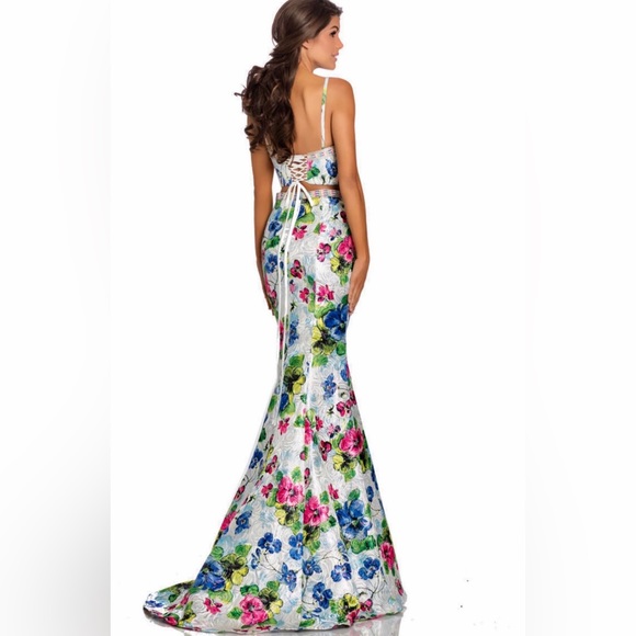 Johnathan Kayne size 4 Prom, Homecoming, Formal Pageant, Floral, Cocktail Dress - Picture 2 of 2